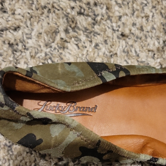 Camouflage Flats - Picture 4 of 6